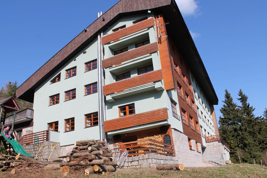 Vysokohorsky Apartman Cihlarka Pec pod Snezkou Bagian luar foto